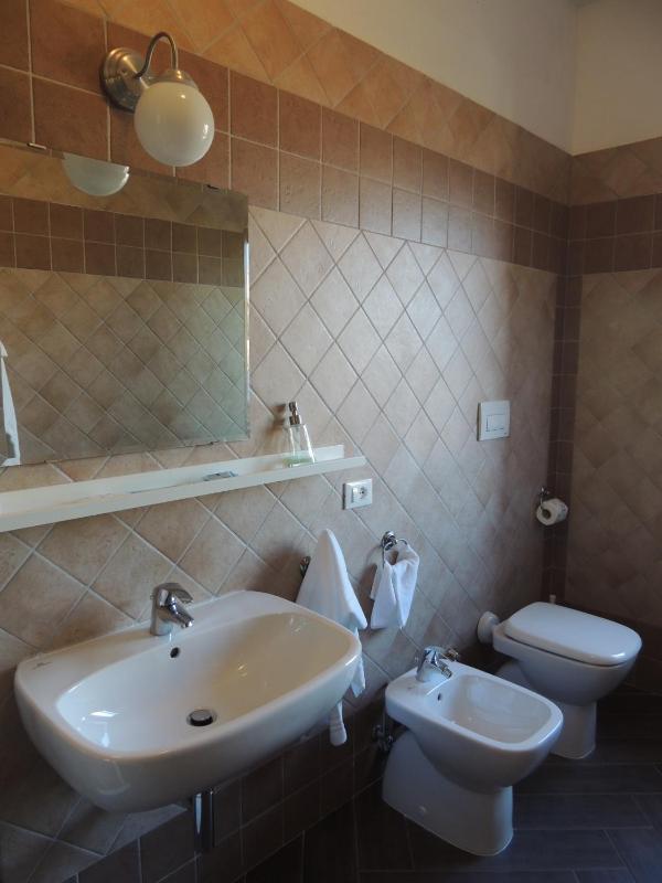 Quadruple Room image 3