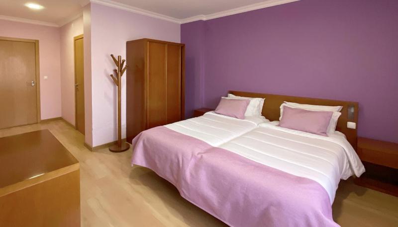 Twin Room image 1