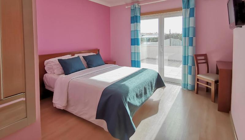 Double Room with Terrace image 4