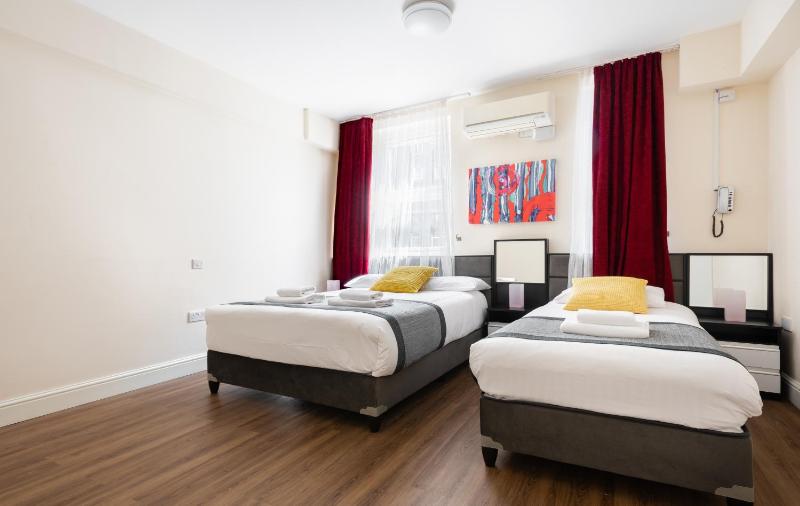 Comfort Triple Room image 1