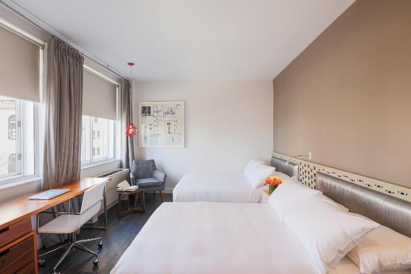 Double Room with Two Double Beds image 2
