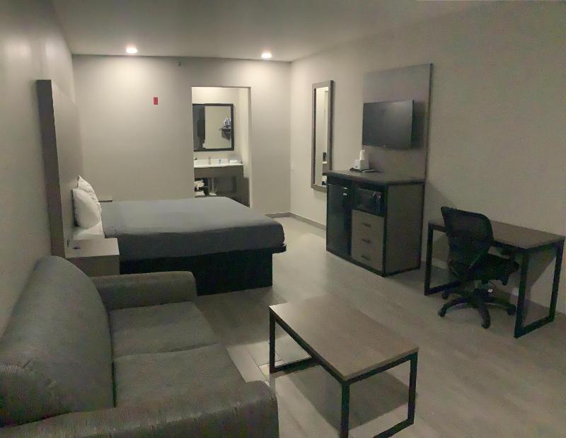 King Room image 4