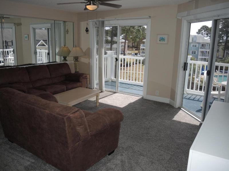 One-Bedroom Apartment image 1