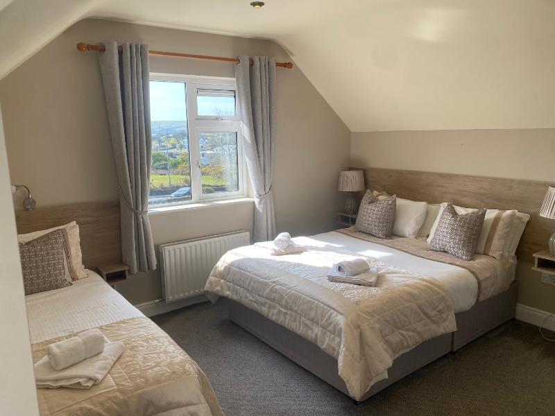 Triple Room image 3