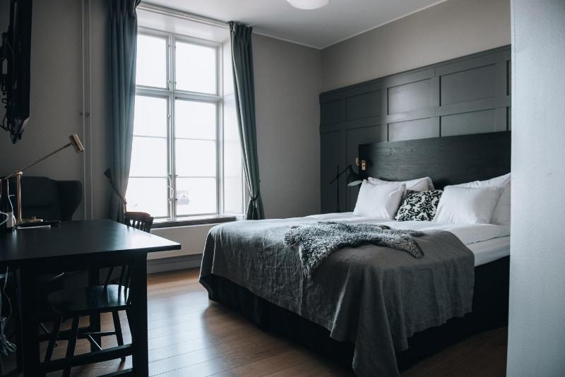 Superior Double or Twin Room image 1