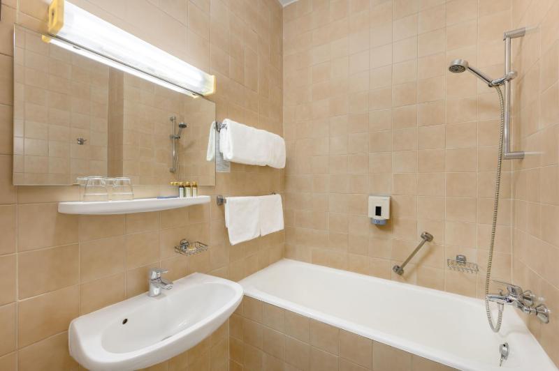 Superior Single Room image 2