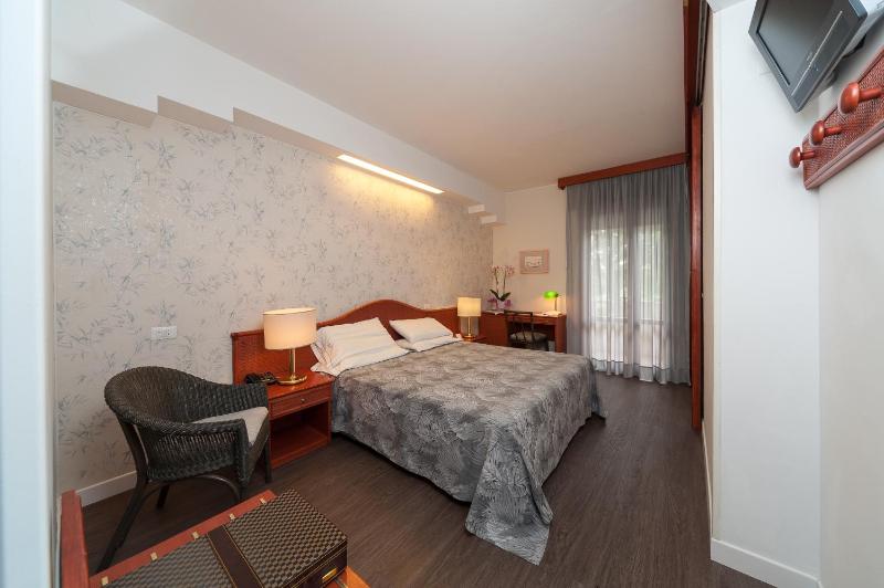 Hotel Negresco - image 48