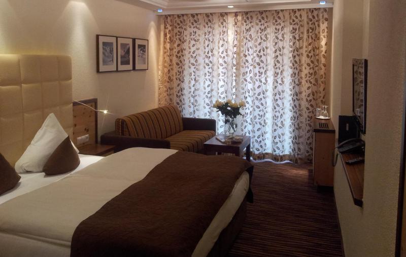 Junior Suite image 2