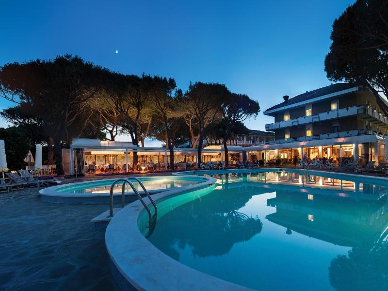 Hotel Negresco - image 1