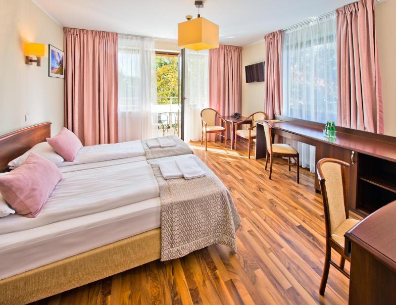 Triple Room image 4