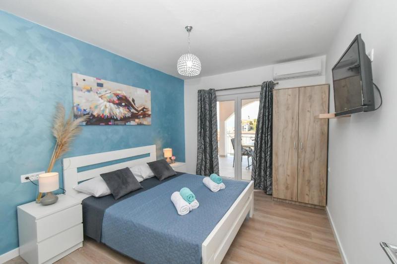 Apartment with Sea View image 4