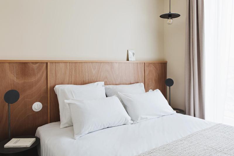 Single Room image 3