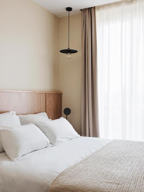 Single Room image 4