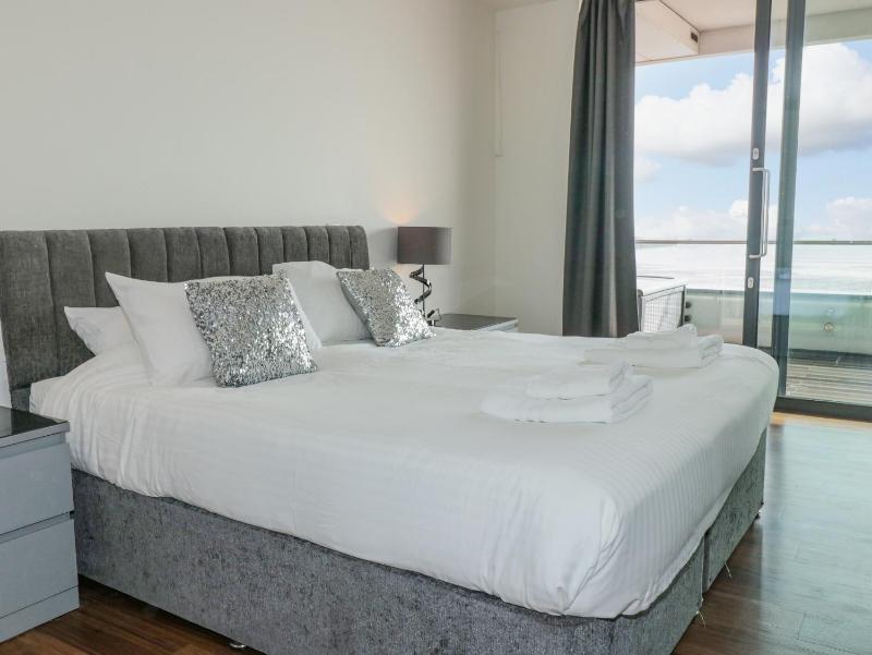 18 Abbey Sands - image 19
