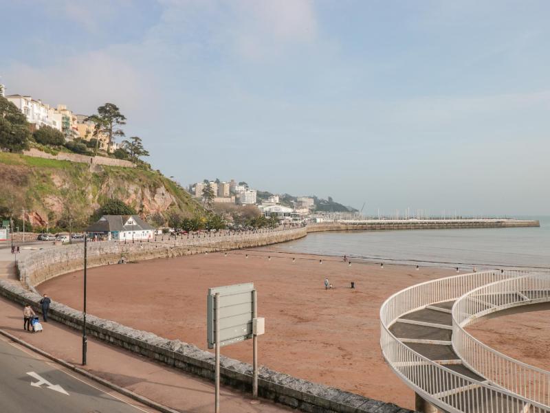 18 Abbey Sands - image 21