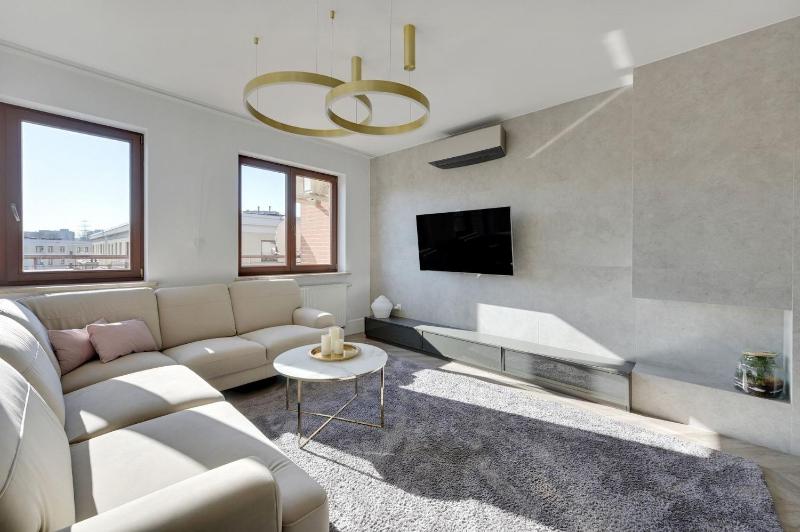 Aqua by Grand Apartments - image 1