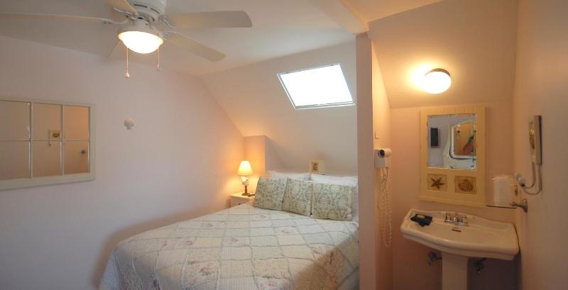 Deluxe Double Room with Bath