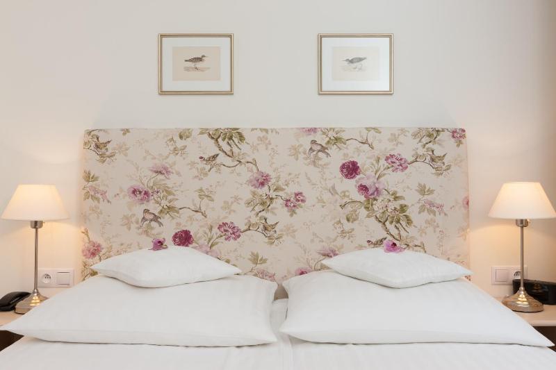 Standard Double Room image 1