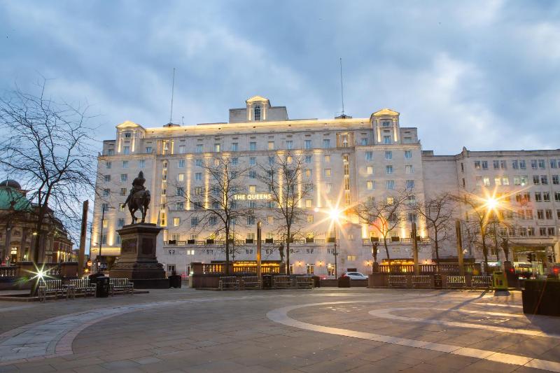 The Queens Hotel - image 28
