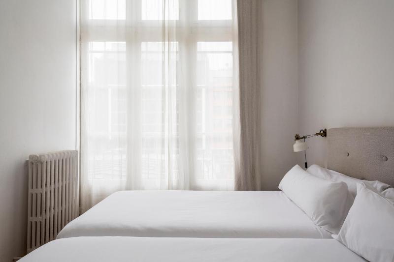 Barcelona Apartment Val - image 14