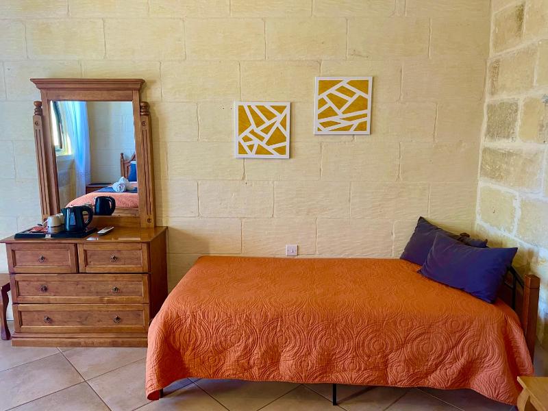 Triple Room with Private External Bathroom image 4