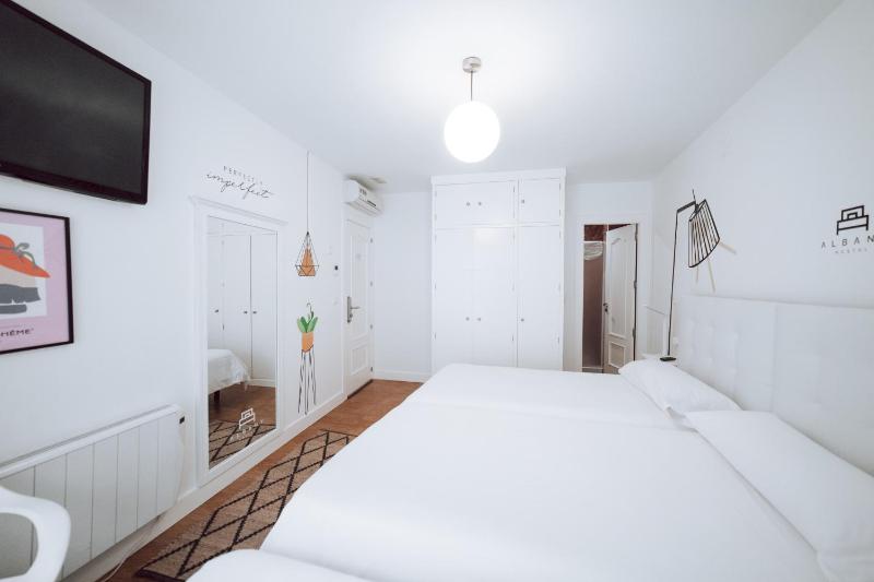 Triple Room image 1