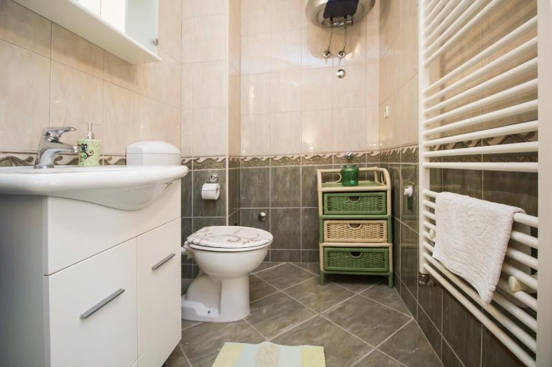 House Kvin - image 21