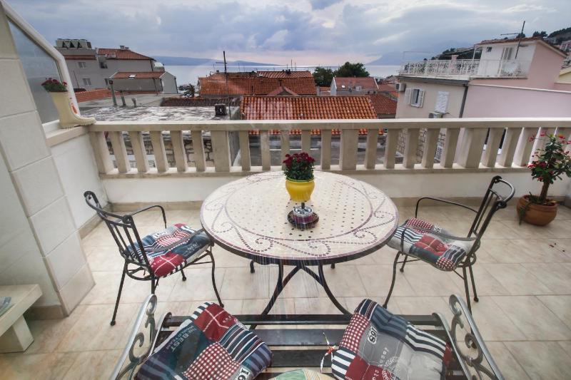 House Kvin - image 13
