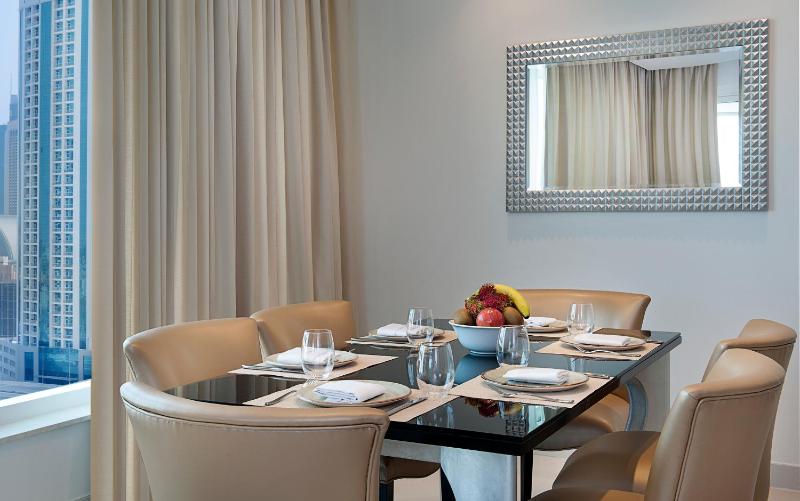 One Bedroom Suite with kitchenette  - City Skyline View image 4