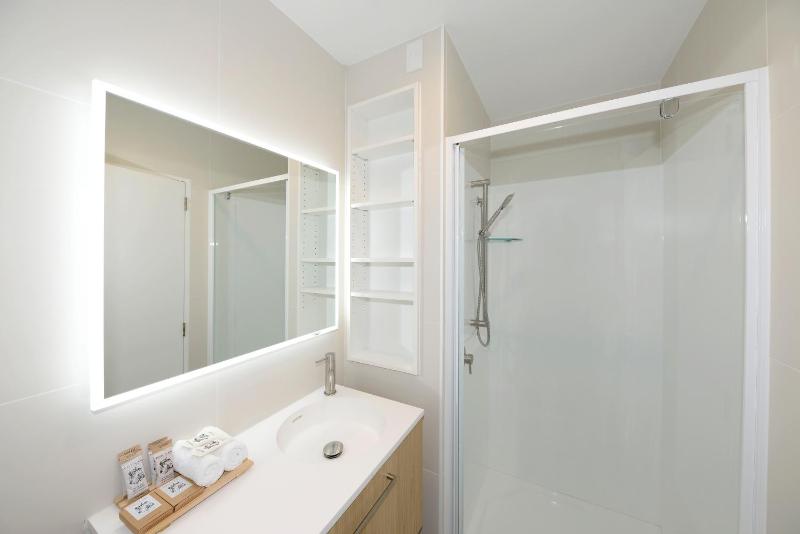 West Fitzroy Apartments - image 6