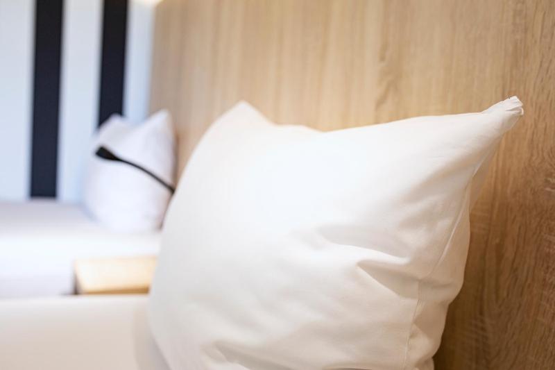 Business Single Room image 1
