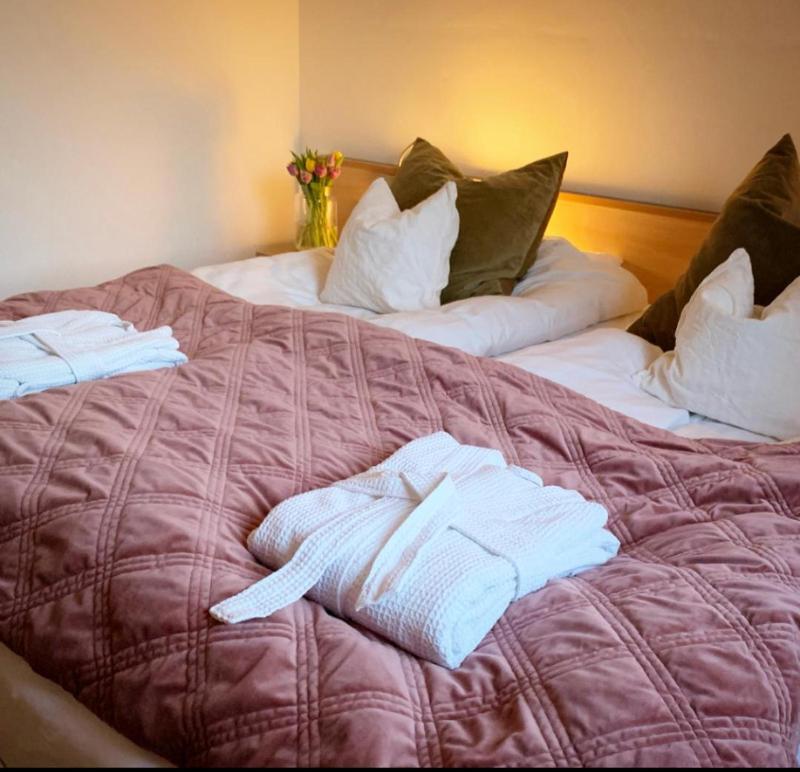 Apartment (6 Adults) with Spa Access image 2
