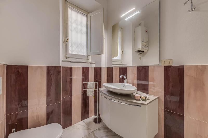 Apartments Florence - Golden Tower with View - image 7