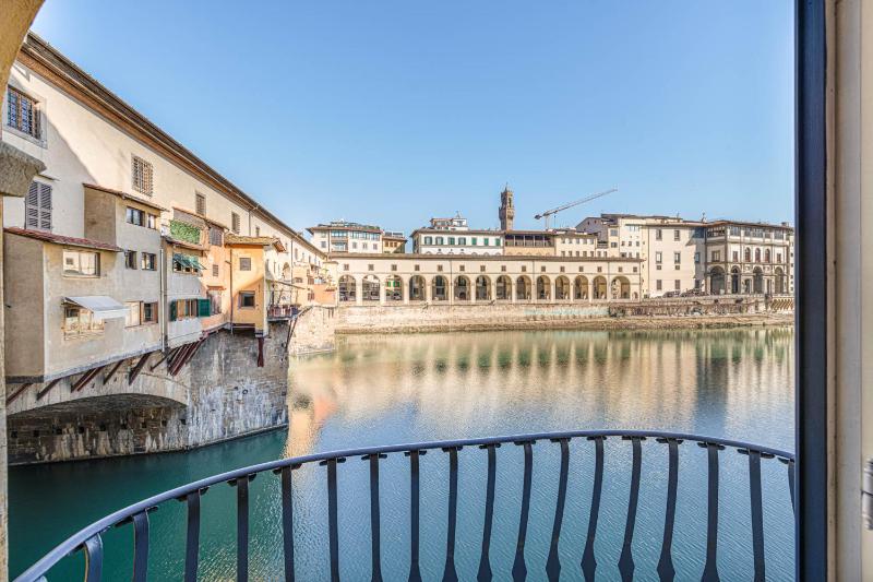Apartments Florence - Golden Tower with View - image 3