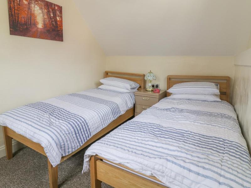 Rose Cottage - image 6