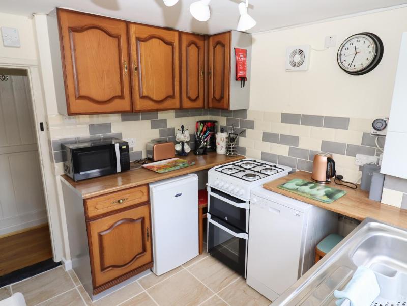 Rose Cottage - image 10