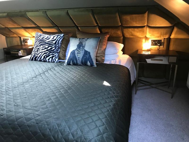 King Room image 1