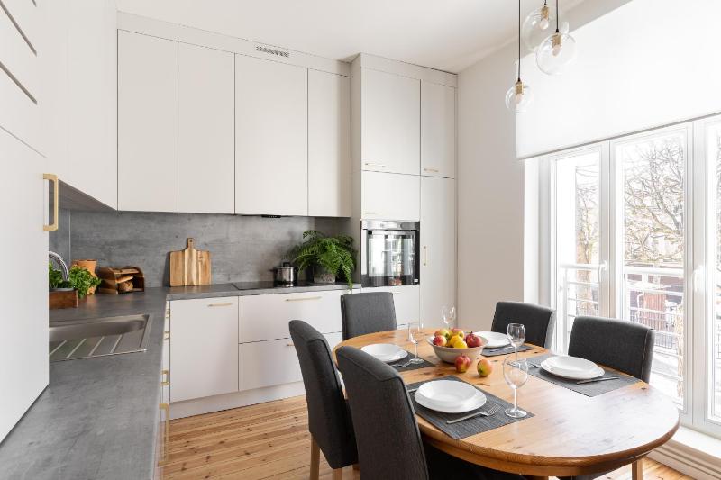 London - Cozy City Stay by Lion Apartments Sopot - image 14