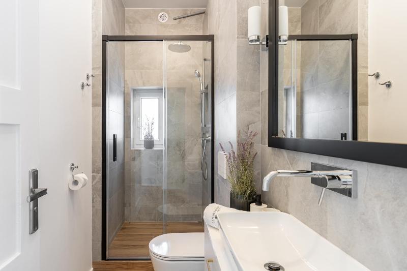 London - Cozy City Stay by Lion Apartments Sopot - image 3