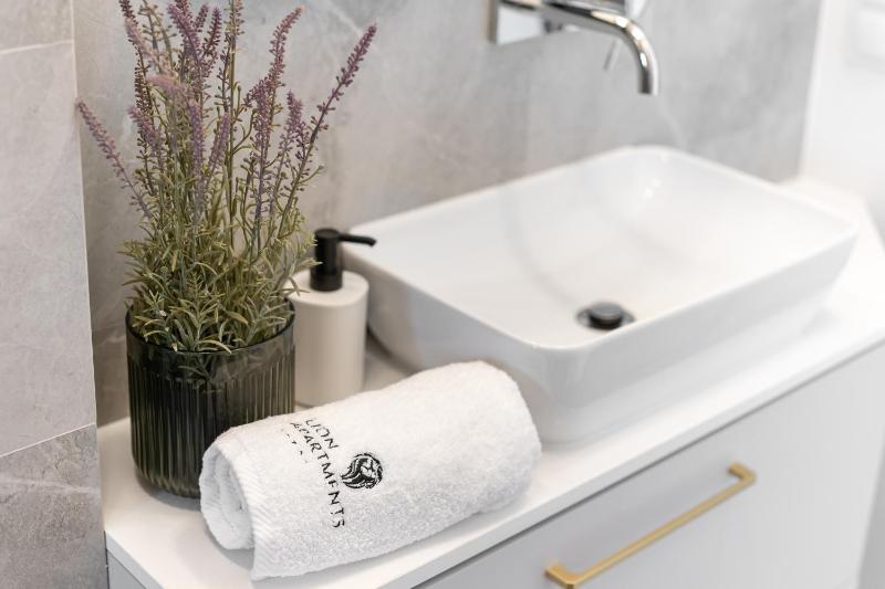 London - Cozy City Stay by Lion Apartments Sopot - image 2