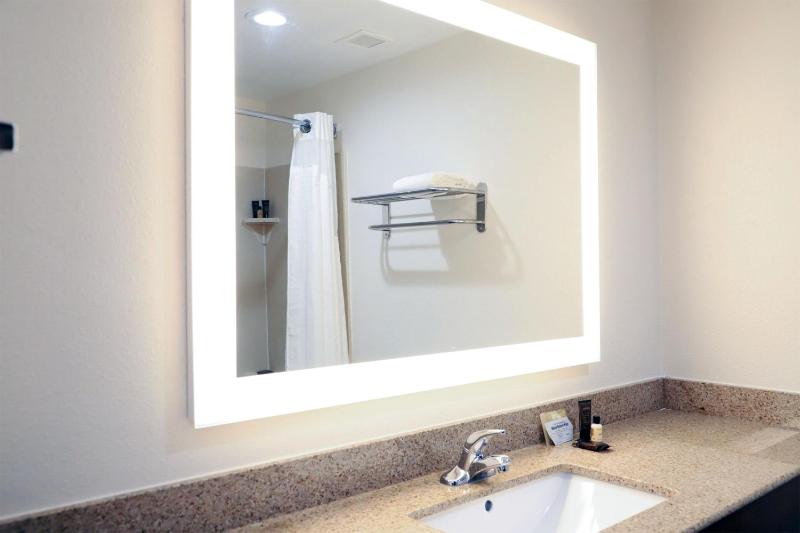 King Studio Suite - Non-Smoking image 3