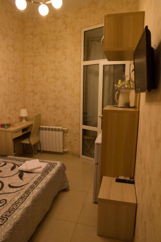 Comfort Double Room with Shower image 2