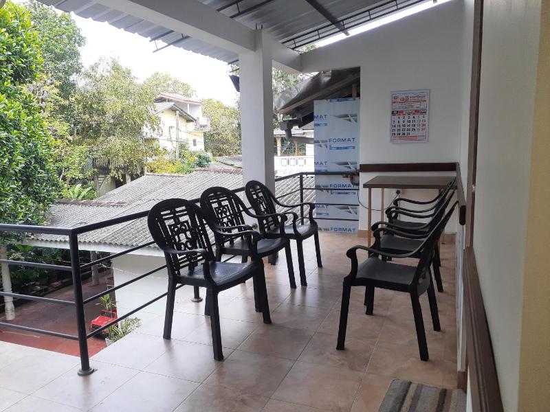 Emarald Holiday Homes - image 10