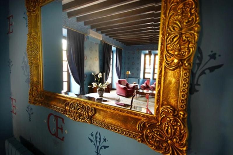 Premier Suite image 3