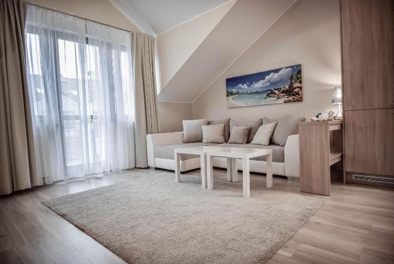 Apartamenty na Wyspie - Zdrojowa 18 - Apartament z sypialnią - Parking - image 4