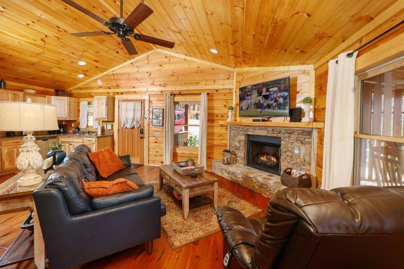 Chalet image 2