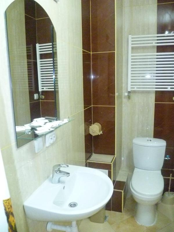 Standard Double Room image 2
