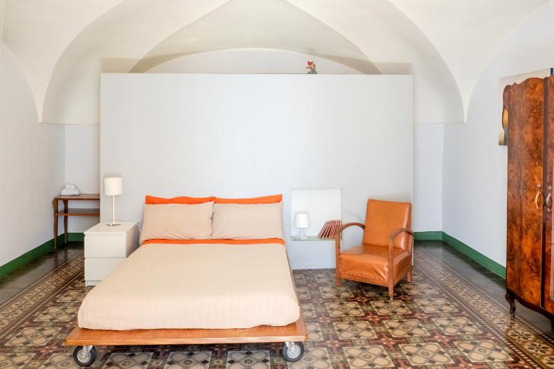 Tre Vie apARTment con terrazza - image 9