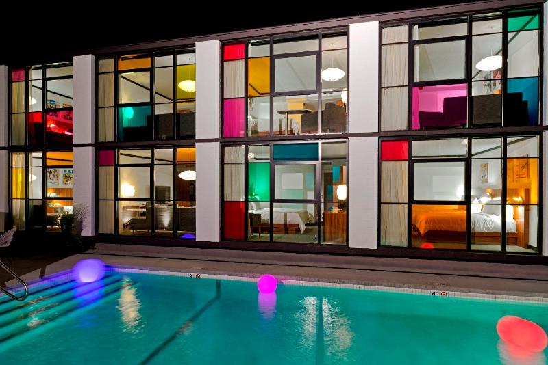 The Verb Hotel - image 16