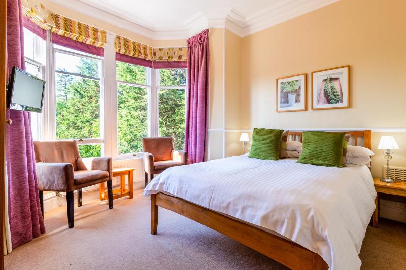 Double Room image 3